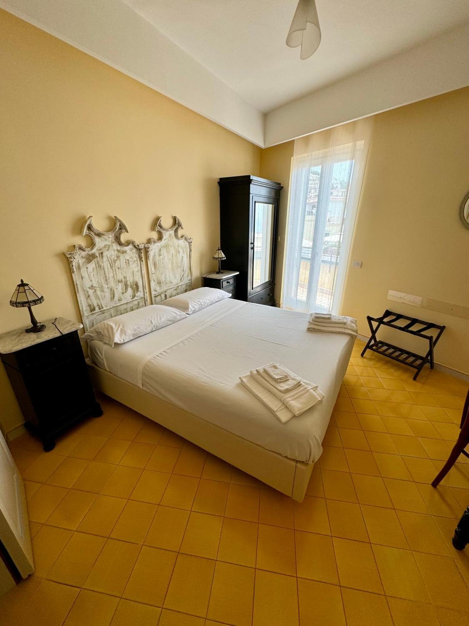 Vesuvio View Bed & Breakfast Vico Equense Bagian luar foto
