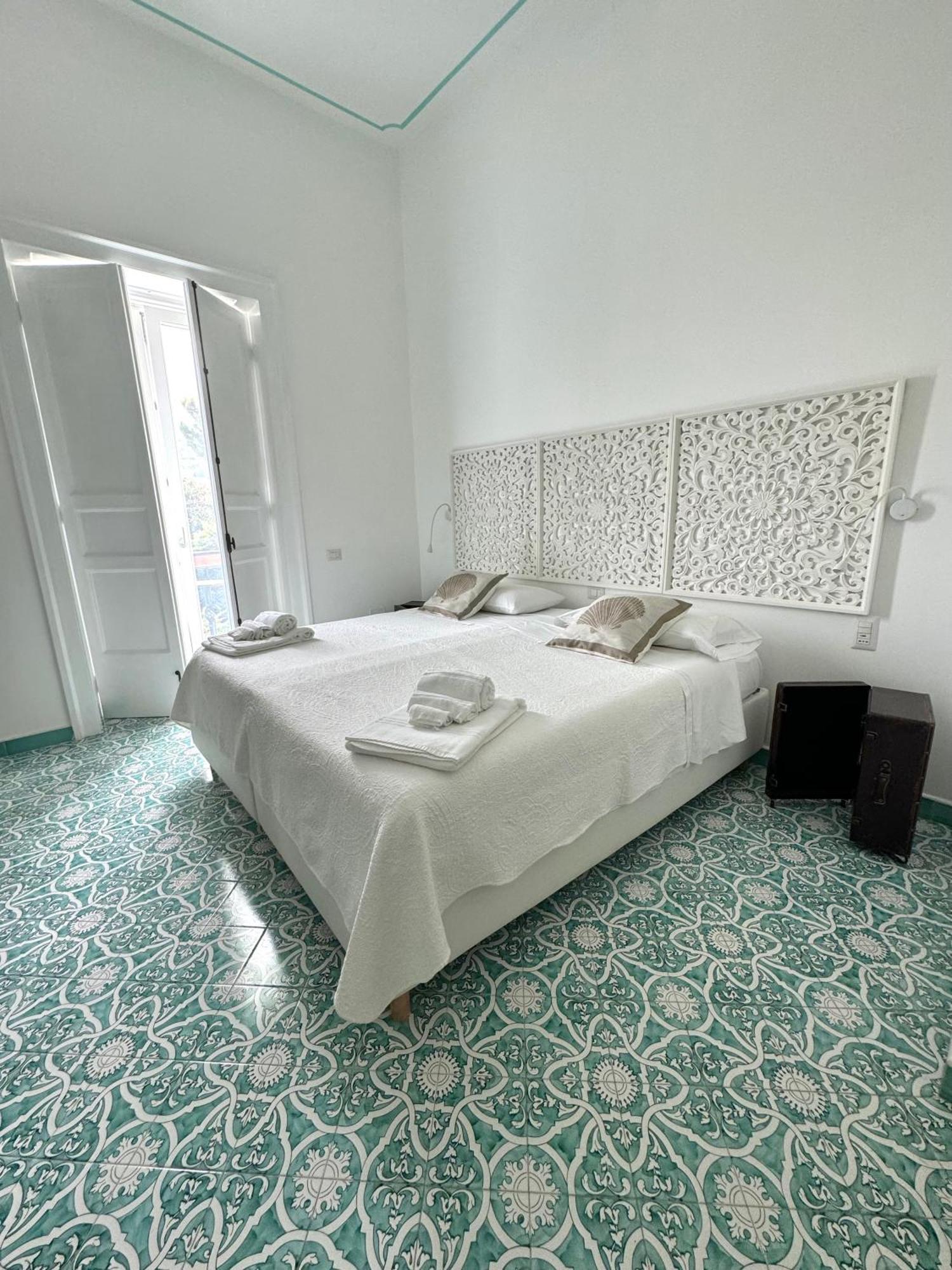 Vesuvio View Bed & Breakfast Vico Equense Bagian luar foto
