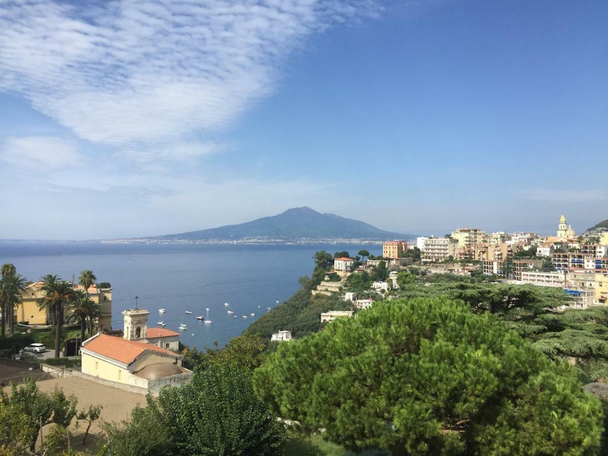 Vesuvio View Bed & Breakfast Vico Equense Bagian luar foto