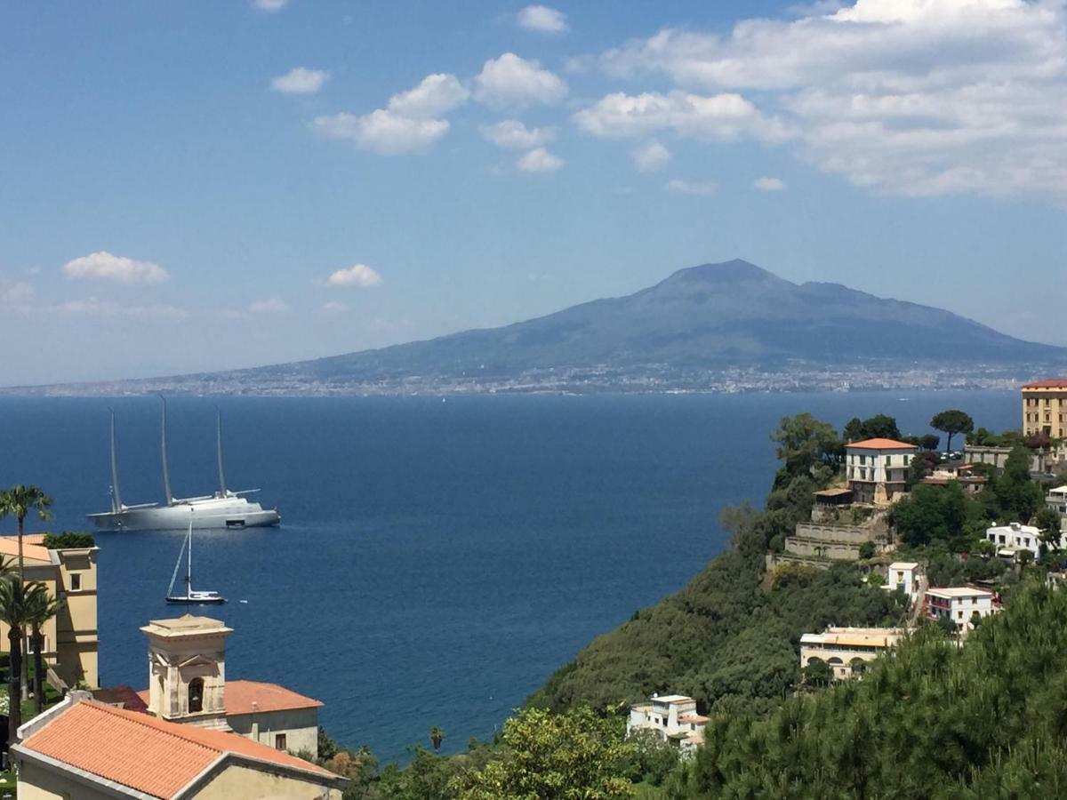 Vesuvio View Bed & Breakfast Vico Equense Bagian luar foto